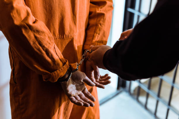 Les droits indispensables des détenus dans une prison