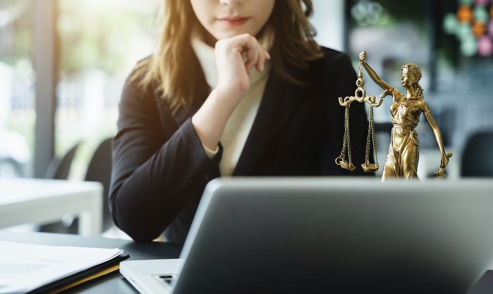 Le redressement judiciaire simplifié : une procédure clé pour la sauvegarde des entreprises