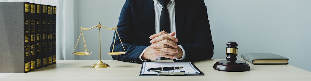 Comprendre les aspects juridiques de la reprise d'entreprise : conseils d'un avocat