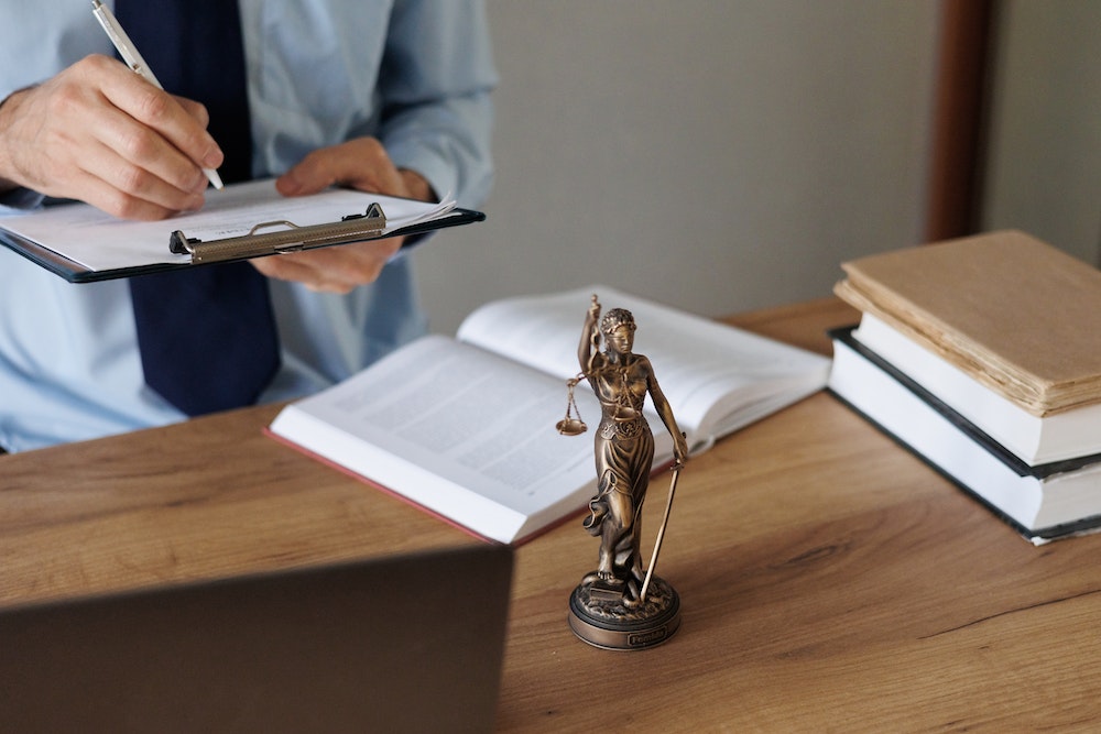 Informations obligatoires sur un KBIS : Comprendre l'importance de ce document officiel