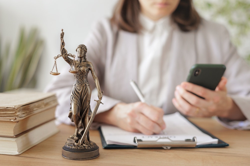 La déclaration de cessation des paiements : un acte essentiel pour les entreprises en difficulté