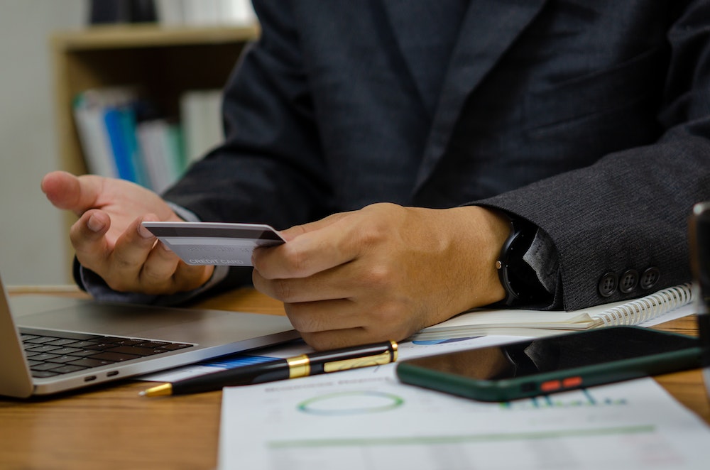 Cartes bancaires, chèques, espèces : quels moyens de paiement êtes-vous obligés d’accepter ?