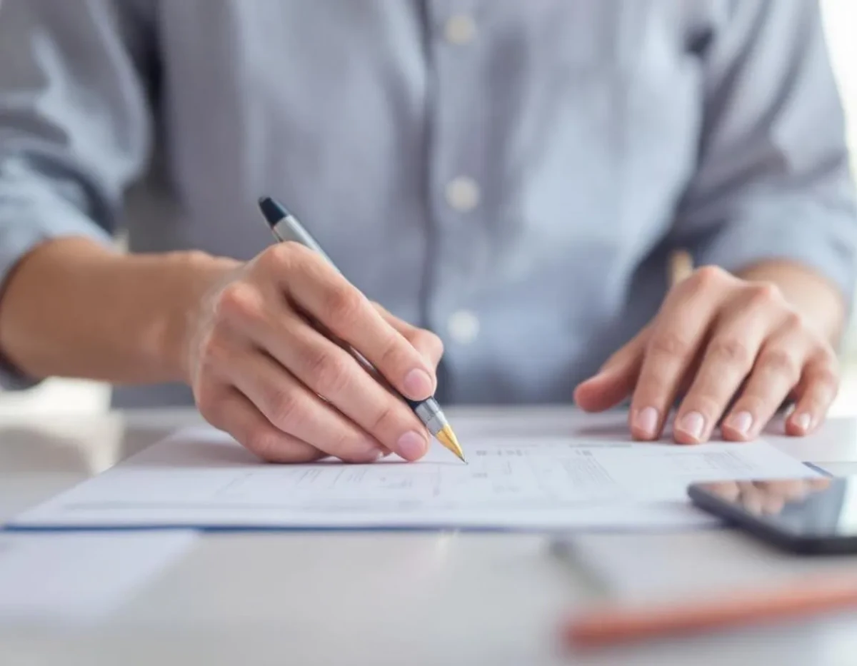 Assurance décennale et maître d'œuvre non assuré : risques encourus