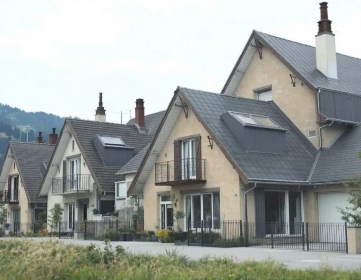 Les NFT immobiliers : quand la blockchain révolutionne la propriété foncière